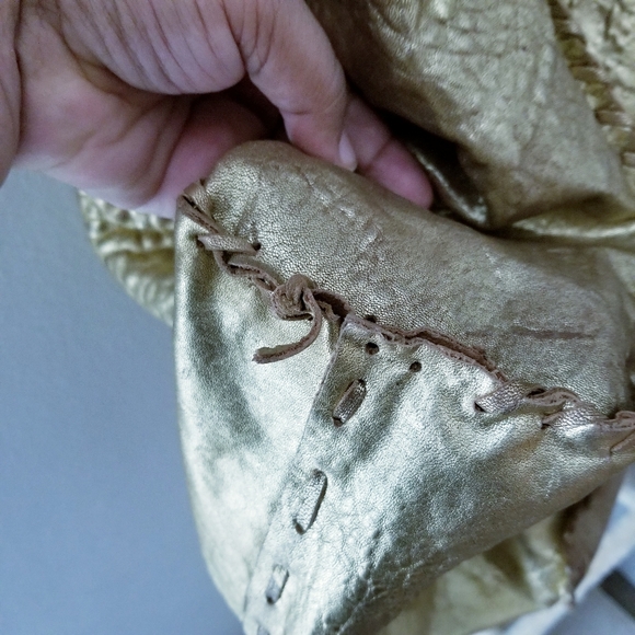 All You Need Comes With Me Large Vintage Gold Leather Boho Bag - Picture 7 of 17